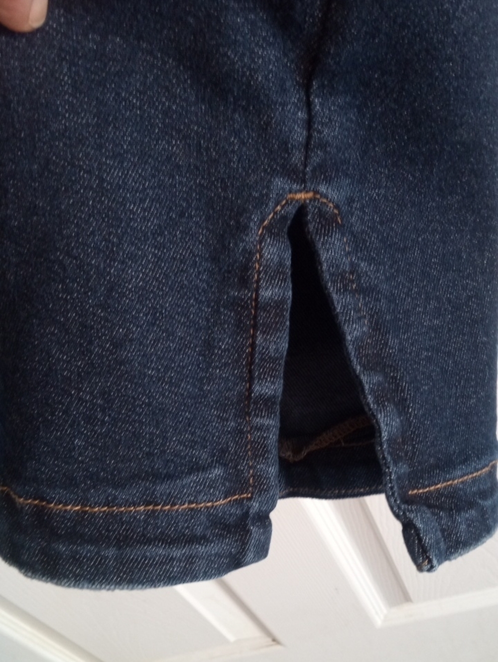 LOGO CROPPED JEANS - Picture 9 of 10